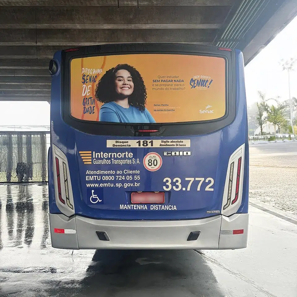 Busdoor: Impacto em Movimento 1 Busdoor: Impacto em Movimento